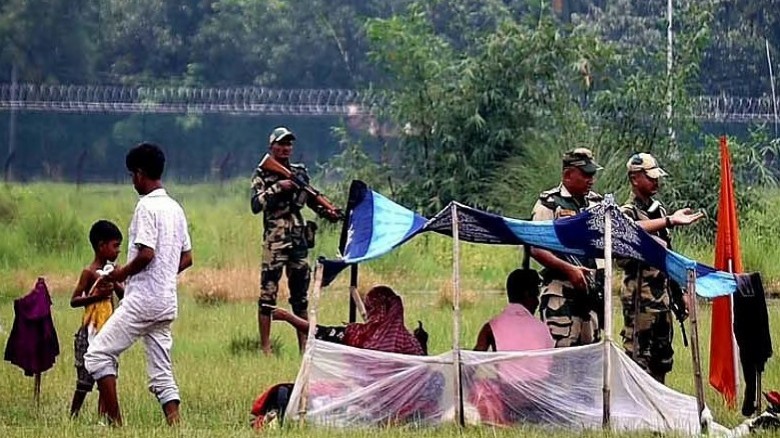 সীমান্তে বিএসএফের পুশইনের অপচেষ্টা: খোলা আকাশের নিচে ৬২ ঘণ্ট