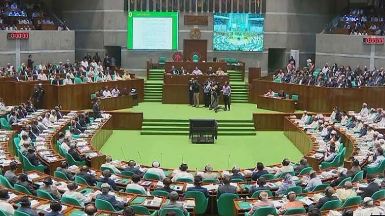 সংসদে বাজেট : জামায়াতের  ‘চানাচুর মার্কা’ বাজেট বলে কটাক্ষ; 